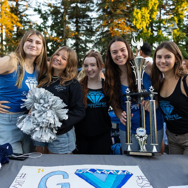 Sapphires tabling at big nite
